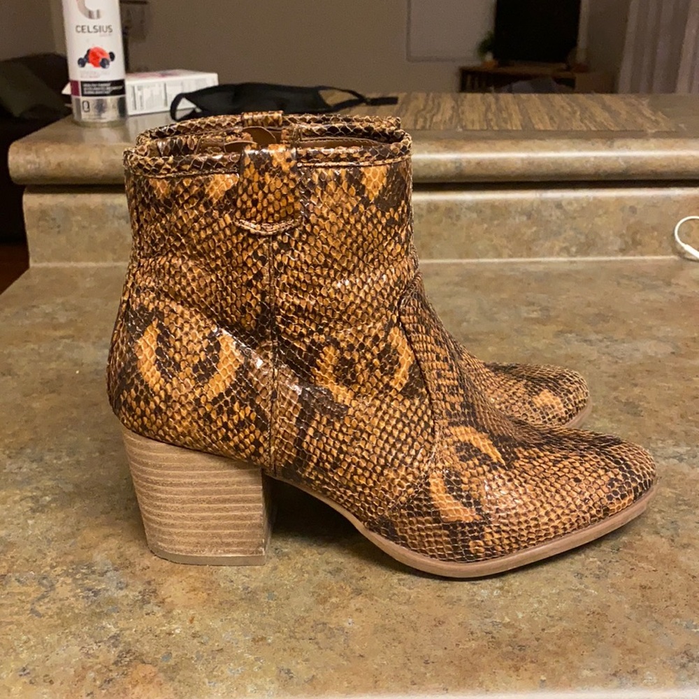 Cute boots!